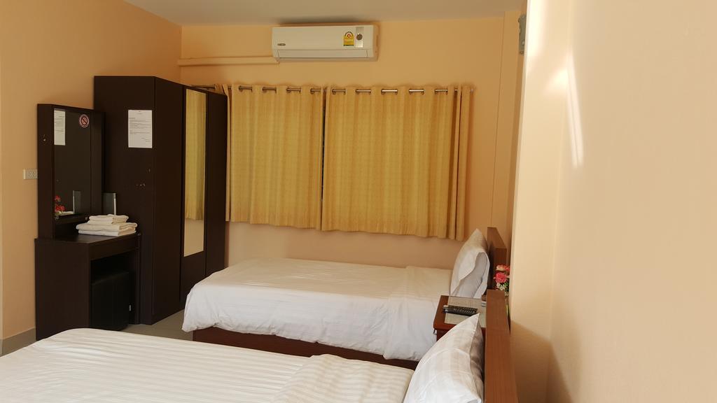 Jirasin Hotel & Apartment Ranong Exterior foto